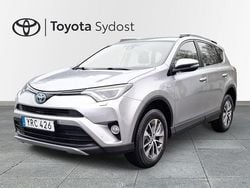 Silver Begagnad 2017 Toyota RAV4 Hybrid Active SUV | 229 900 kr (Bra pris)