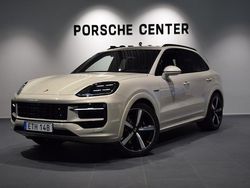 Ljusbrun (beige) Ny 2025 Porsche Cayenne S E-Hybrid SUV | 1 774 500 kr (Marknadspris)