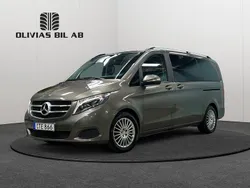Grå Begagnad 2014 Mercedes V220 Minibuss | 339 400 kr (Marknadspris)