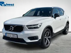 Vit Begagnad 2020 Volvo XC40 Momentum SUV | 299 900 kr (Marknadspris)