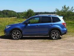 Blå Begagnad 2015 Subaru Forester SUV | 184 000 kr (Bra pris)