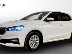 Vit Ny 2024 Skoda Fabia Selection Halvkombi | 231 900 kr (Marknadspris)