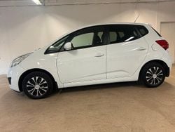Vit Begagnad 2014 Kia Venga Comfort Halvkombi | 65 000 kr (Marknadspris)