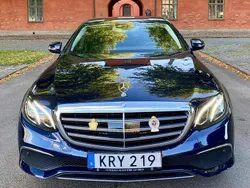 Blå Begagnad 2017 Mercedes E220 Exclusive Sedan | 339 000 kr (Marknadspris)
