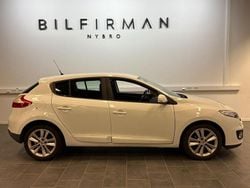 Vit Begagnad 2014 Renault Mégane III Halvkombi | 49 900 kr (Marknadspris)