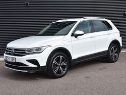 Vit Begagnad 2022 VW Tiguan Elegance SUV | 289 900 kr (Superpris)