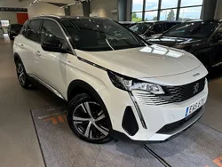 Vit (vit nacré) Begagnad 2022 Peugeot 3008 GT SUV | 259 900 kr (Marknadspris)