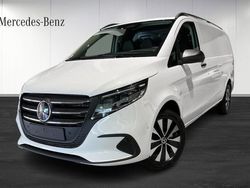 Vit Begagnad 2024 Mercedes Vito Minibuss | 529 900 kr