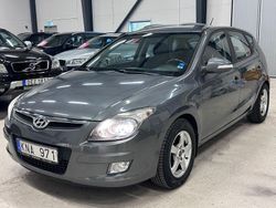 Grå Begagnad 2009 Hyundai i30 Halvkombi | 64 900 kr (Lite dyr)
