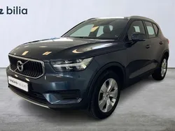 Mörkblå Begagnad 2022 Volvo XC40 Momentum SUV | 289 900 kr (Bra pris)