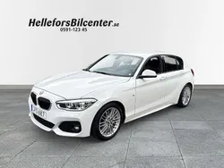 Vit Begagnad 2017 BMW 118 M Sport Halvkombi | 179 500 kr (Marknadspris)