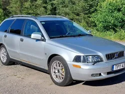 Grå Begagnad 2003 Volvo V40 Kombi | 10 000 kr (Marknadspris)