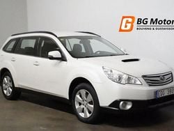 Vit Begagnad 2011 Subaru Outback SUV | 59 900 kr (Dyr)