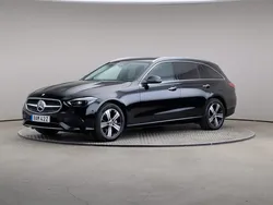 Svart Begagnad 2022 Mercedes C300e Avantgarde Kombi | 379 000 kr