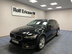 Svart Begagnad 2024 Volvo V60 CC Core Kombi | 409 500 kr (Bra pris)