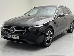 Svart Begagnad 2023 Mercedes C300 Avantgarde Kombi | 354 900 kr