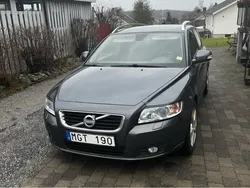 Grå Begagnad 2012 Volvo V50 Momentum Kombi | 75 000 kr (Marknadspris)