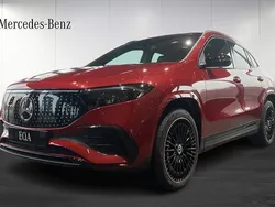 Röd Ny 2024 Mercedes EQA300 AMG SUV | 642 100 kr (Marknadspris)