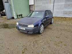 Svart Begagnad 2000 VW Golf IV Highline Halvkombi | 27 000 kr (Bra pris)