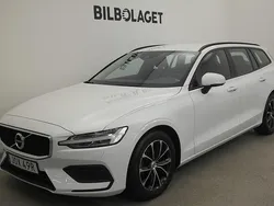 Vit Begagnad 2020 Volvo V60 Momentum Kombi | 209 800 kr (Marknadspris)