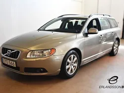 Ljusbrun Begagnad 2011 Volvo V70 Momentum Kombi | 84 900 kr (Marknadspris)