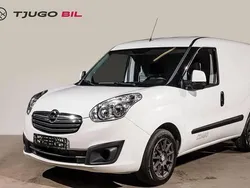 Vit Begagnad 2015 Opel Combo Minibuss | 69 900 kr (Dyr)