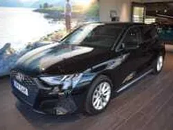 Svart (brilliantsvart) Begagnad 2022 Audi A3 Sportback Proline Halvkombi | 259 000 kr (Marknadspris)