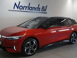 Röd (kings red metallic black) Ny 2025 VW ID.7 GTX Sedan | 713 600 kr (Marknadspris)
