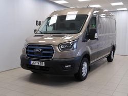 Grå Begagnad 2023 Ford E-Transit Trend Van | 499 900 kr