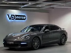Mörkgrå Begagnad 2016 Porsche Panamera 4S Sport Sedan | 649 700 kr (Marknadspris)
