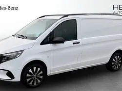 Vit (white) Ny 2024 Mercedes Vito Minibuss | 760 150 kr (Dyr)
