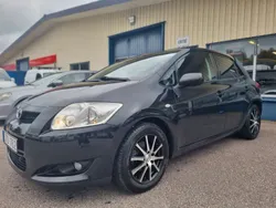 Svart Begagnad 2009 Toyota Auris Halvkombi | 72 000 kr (Lite dyr)