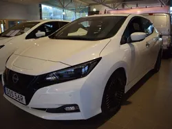 Vit Begagnad 2022 Nissan Leaf Halvkombi | 199 000 kr (Marknadspris)