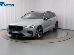 Silver Begagnad 2024 Volvo V60 Plus Kombi | 389 900 kr (Bra pris)