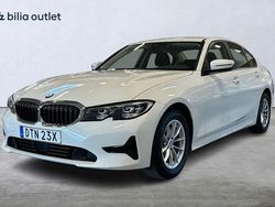 Vit Begagnad 2019 BMW 318 Sedan | 209 900 kr (Dyr)