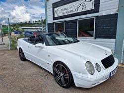 Vit Begagnad 1998 Mercedes CLK200 Elegance Cab | 64 900 kr