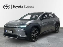 Silver Begagnad 2022 Toyota bZ4X Executive SUV | 359 000 kr (Marknadspris)