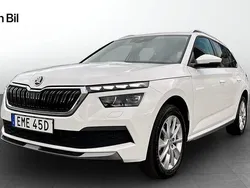 Vit Begagnad 2022 Skoda Kamiq Style SUV | 229 900 kr (Marknadspris)
