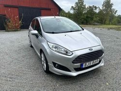 Begagnad 2014 Ford Fiesta Halvkombi | 57 000 kr (Bra pris)