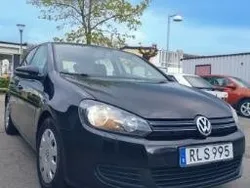 Svart Begagnad 2010 VW Golf VI Halvkombi | 46 900 kr (Marknadspris)