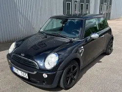 Svart Begagnad 2006 Mini Cooper Seven Halvkombi | 32 500 kr