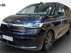 Blå Begagnad 2023 VW Multivan Style Van | 559 500 kr (Dyr)