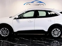 Flerfärgad Begagnad 2022 Ford Kuga SUV | 199 800 kr (Superpris)