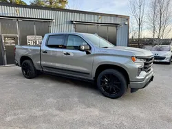 Mörkgrå (grå) Begagnad 2023 Chevrolet Silverado Van | 1 111 250 kr (Dyr)
