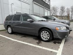 Grå Begagnad 2008 Volvo V70 Momentum Kombi | 99 000 kr (Marknadspris)