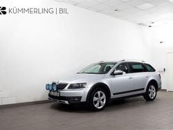 Silver Begagnad 2016 Skoda Octavia Scout Kombi | 169 900 kr (Marknadspris)