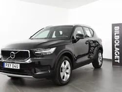 Svart Begagnad 2022 Volvo XC40 Momentum SUV | 295 800 kr (Bra pris)