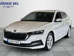 Vit Begagnad 2022 Skoda Octavia Style Kombi | 299 000 kr (Marknadspris)