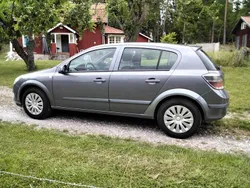 Grå Begagnad 2008 Opel Astra Halvkombi | 23 000 kr (Marknadspris)