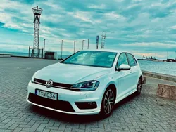Vit Begagnad 2017 VW Golf VII GT Halvkombi | 160 000 kr (Marknadspris)